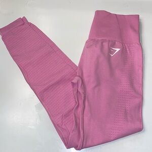 Light pink gym shark leggings, size xs.